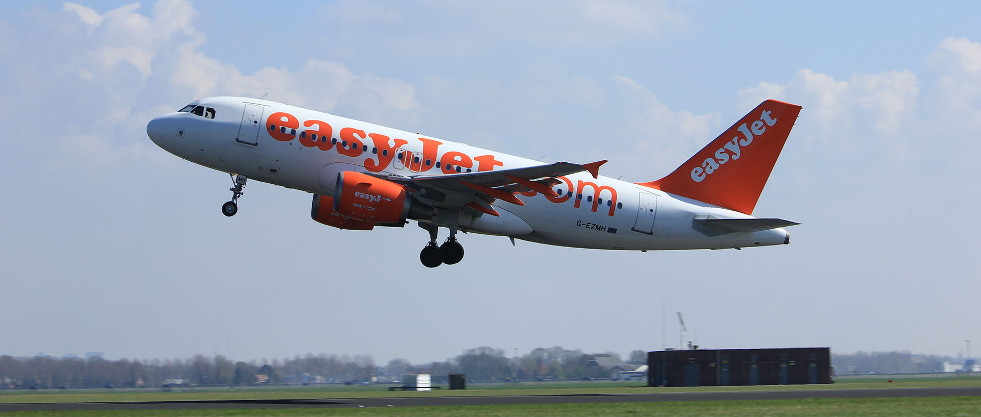 EasyJet Reveals Quarterly Losses