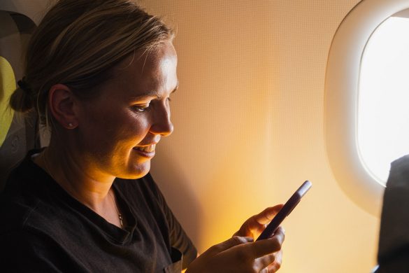 Airlines Enhance Passenger Experience with Free Inflight Connectivity