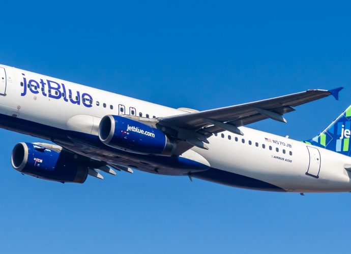 jetBlue Announces Affordable New York – Paris Flight Service